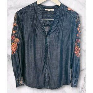 CHICO'S  Touch of Cool Embroidered Denim Blouse 00 / US 2